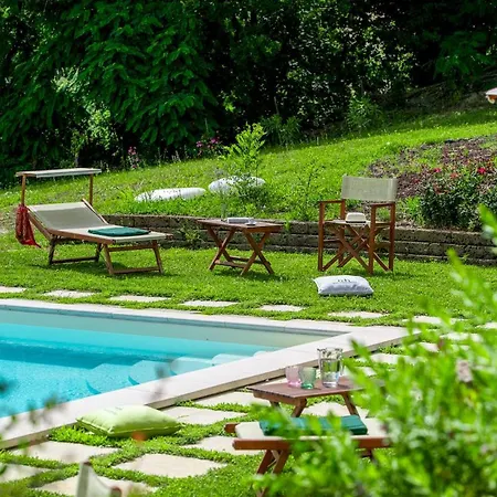 Villa Casale Belvedere 9, Emma Pesaro